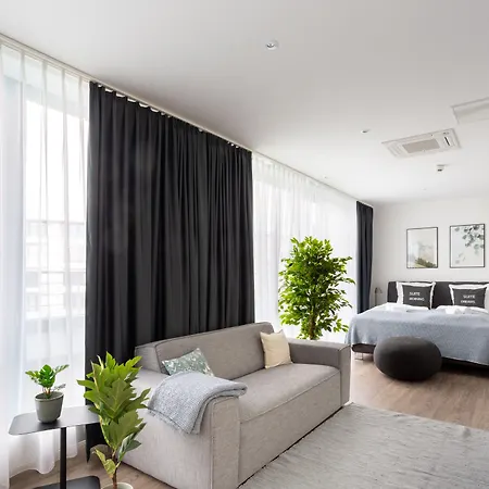 Aparthotel Limehome Friesenplatz 3*
