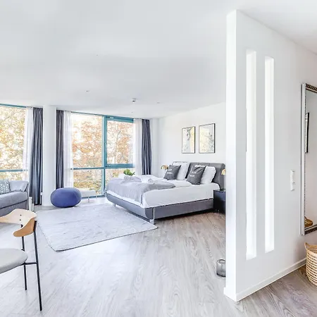 Limehome Friesenplatz Aparthotel
