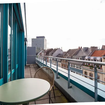 Limehome Friesenplatz - Digital Access מלון דירות