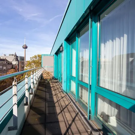 Limehome Friesenplatz - Digital Access 3* Kolonia