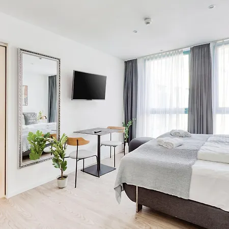 Hotel apartamentowy Limehome Friesenplatz - Digital Access