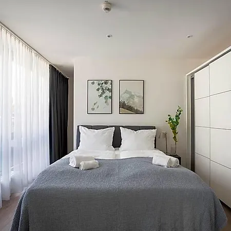 Limehome Friesenplatz - Digital Access ケルン