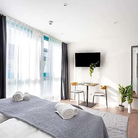 Limehome Friesenplatz - Digital Access ケルン
