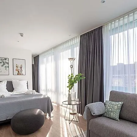 Limehome Friesenplatz - Digital Access ケルン