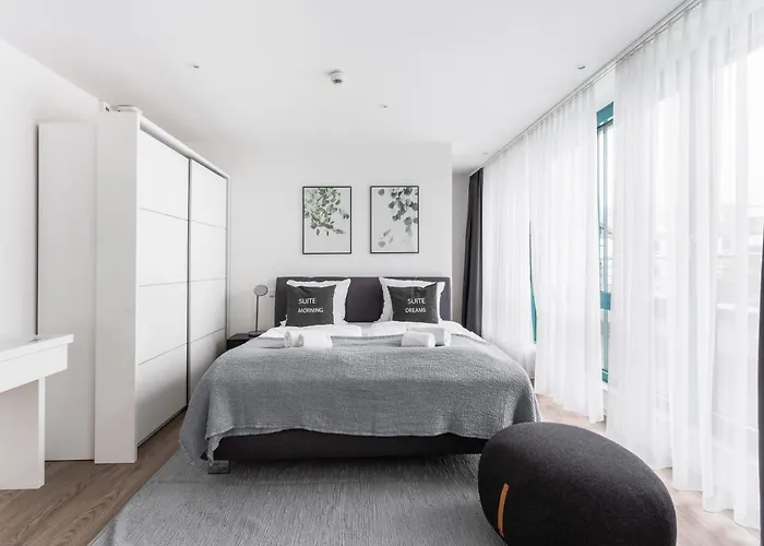 Aparthotel Limehome Friesenplatz 3*