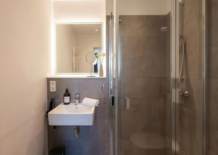 Limehome Friesenplatz - Digital Access Hotel apartamentowy 3*