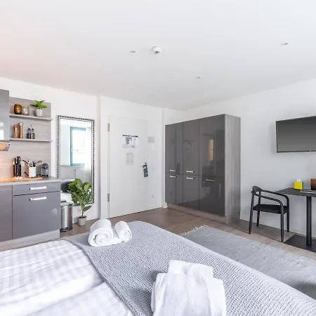 Limehome Friesenplatz - Digital Access شقة فندقية كولونيا
