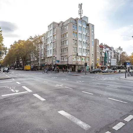 Limehome Friesenplatz - Digital Access 3* Kolonia