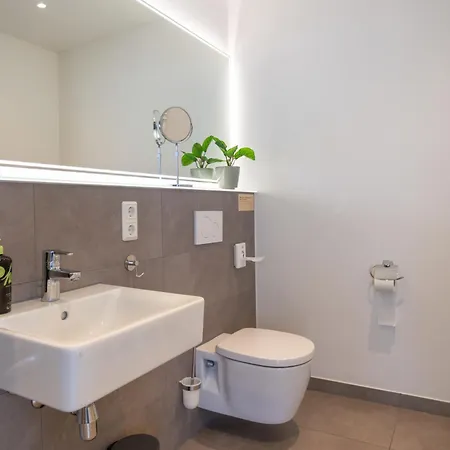 Aparthotel Limehome Friesenplatz - Digital Access Cologne