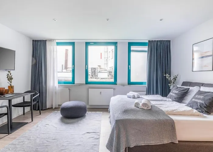 Hotel apartamentowy Limehome Friesenplatz - Digital Access Kolonia